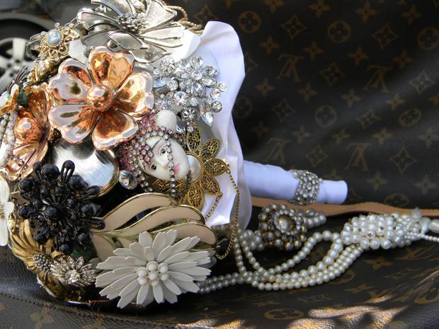 Brooch Bouquet