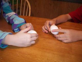 Spinning a raw and hard boiled egg .... which is which?