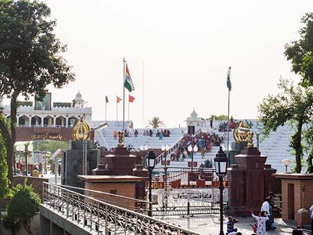 The India-Pakistan Wagah border