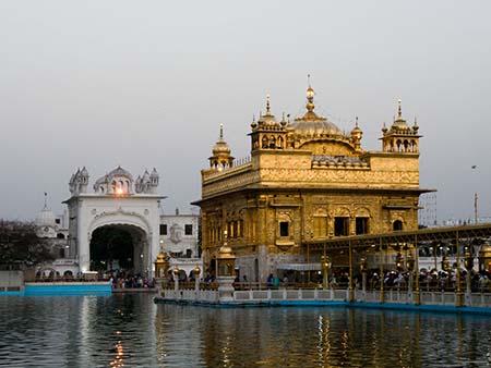 The Darbar Sahib and North entrance gate