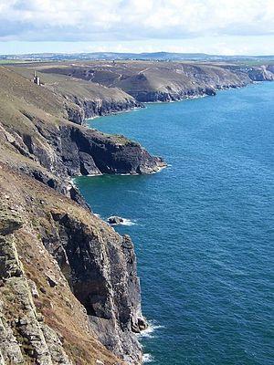 English: Tubby's Head & Chapel Porth Walking t...