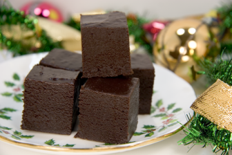 Chocolate Eggnog Fudge {vegan}