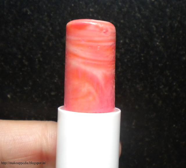 Nivea vitamin shake cranberry & raspberry lipbalm