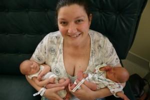 Mummy and the girls on the 27th of Sept, 2008. Julia on left, Lillian on right.