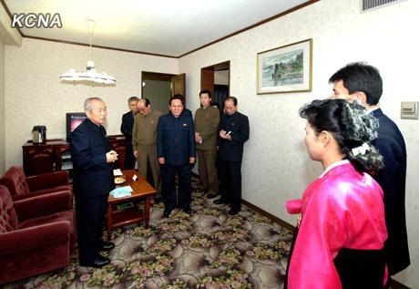 DPRK Premier Choe Yong Rim (L) talks with Korean Committee for Space Technology personnel who participated in the 12 December 2012 launch of the U'nha-3 rocket and Kwangmyo'ngso'ng-3.2 satellite during a visit to the Pyongyang guest house where the KCST personnel are living during their visit to Pyongyang (Photo: KCNA)