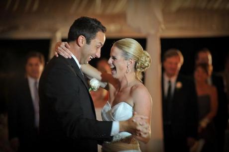 bride-groom-laugh-dance first-dance-laughter