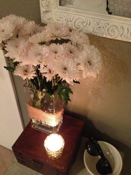 NookAndSea-Blog-Flowers-Pink-Burlap-Candle-Wood-Box-Entry-Decorate