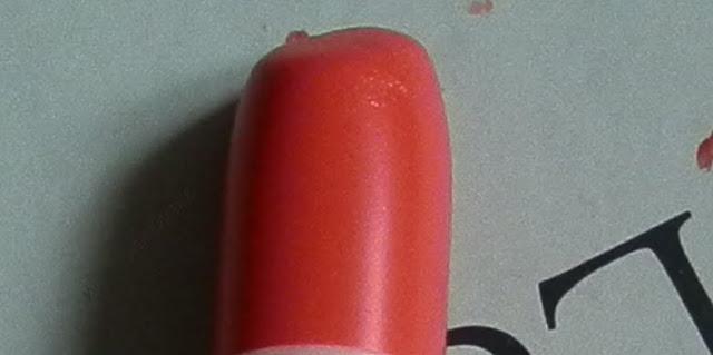 Rimmel London Moisture Renew Lipstick Coral Queen