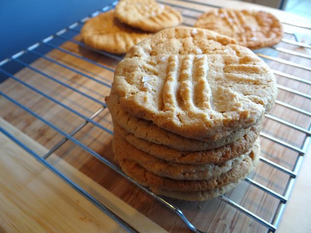 6-Ingredient Peanut Butter Sea Salt Cookies