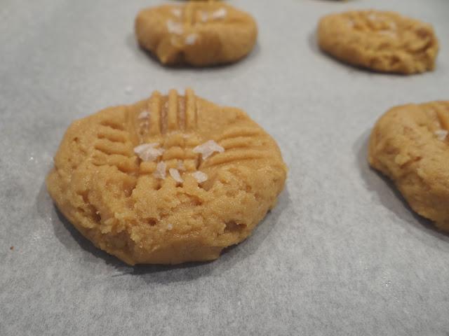 6-Ingredient Peanut Butter Sea Salt Cookies