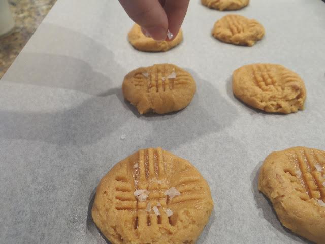 6-Ingredient Peanut Butter Sea Salt Cookies