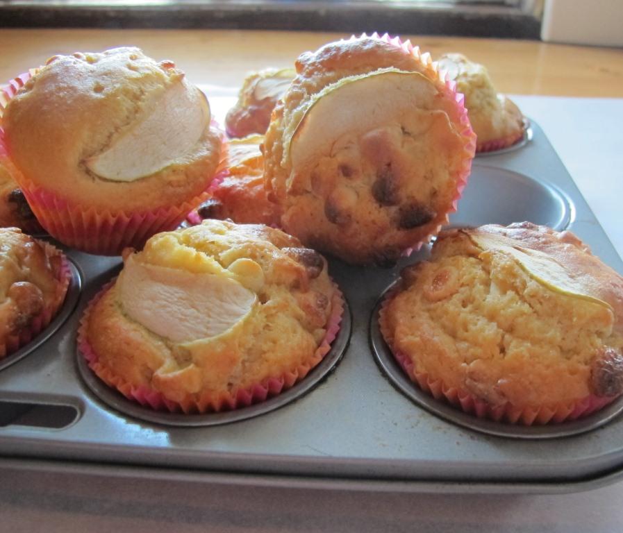 Apple, custard and white choc muffins