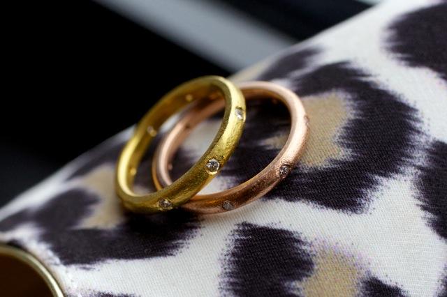 gold-copper-wedding-rings