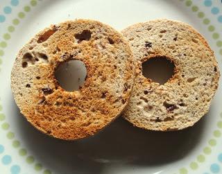 Kingsmill Fruit & Fibre Bagels Review