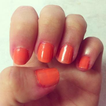 Tutorial: Candy Corn Nails