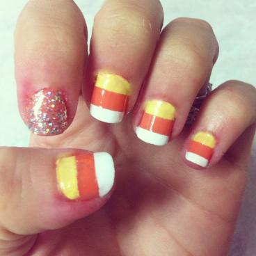 Tutorial: Candy Corn Nails