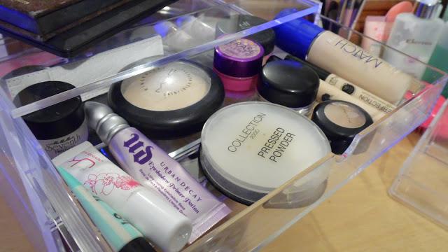 MUJI & Make-Up Collection.