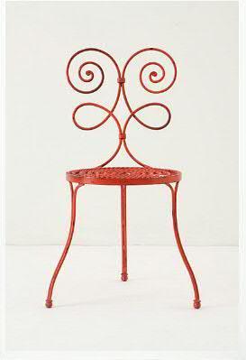 Le Versha Chair, Red - An Iron Chair with Old and Antique Look