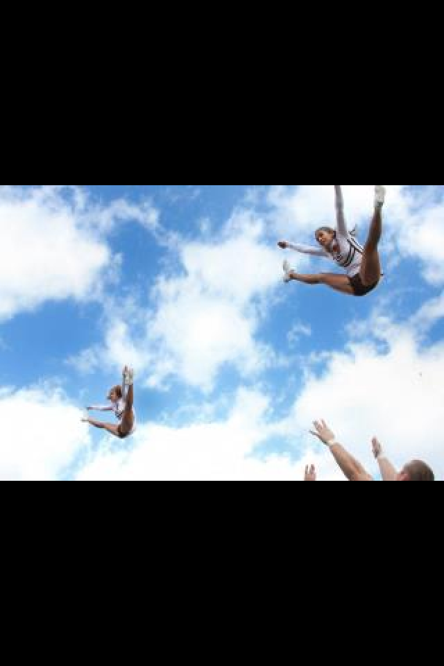 High Flying Bowling Green Cheerleaders