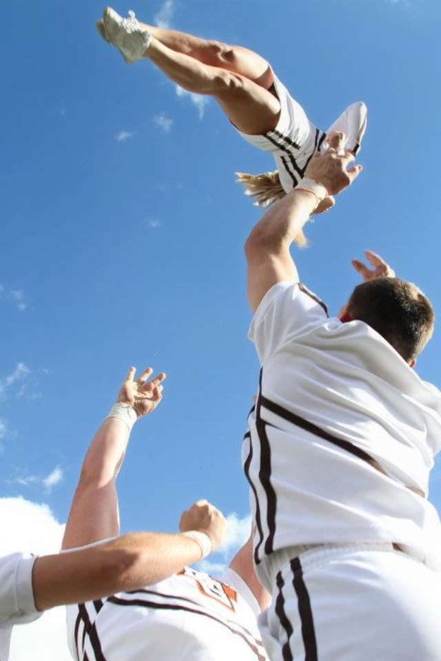 High Flying Bowling Green Cheerleaders