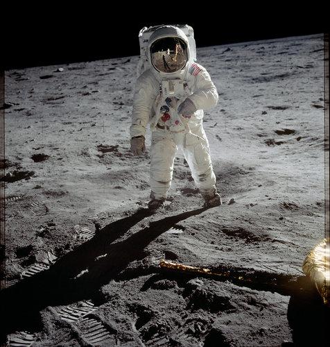 Awesome Photos of the Apollo Moon Missions