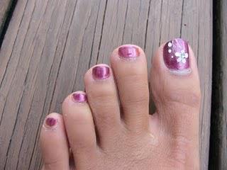 NOTW: Hot Pink and Cross Hatching! (plus toe designs!)
