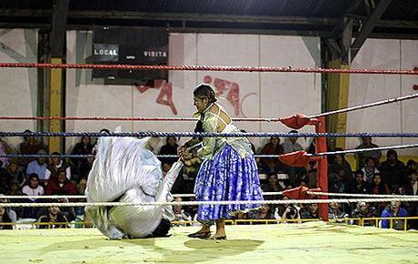 Lucha Libre And The Fighting Cholitas