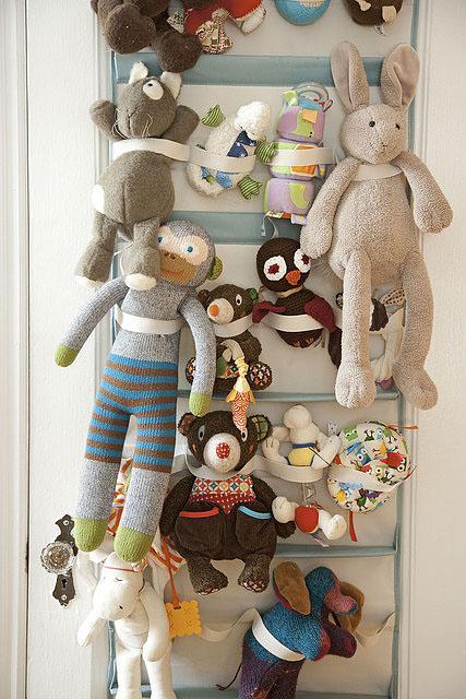 stuffed animal storage (Amanda Kingloff in Parents June 2011)