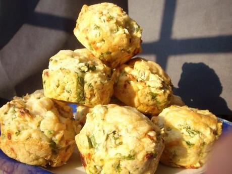 Healthy spinach and feta muffins