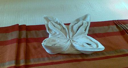12 Most Creative Origami Towels