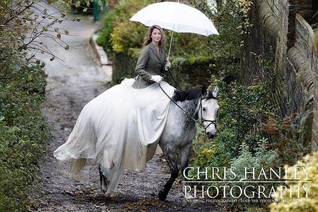 bride on horseback photoshoot (13)