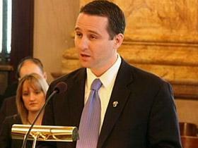 CCW Holder Calls 911