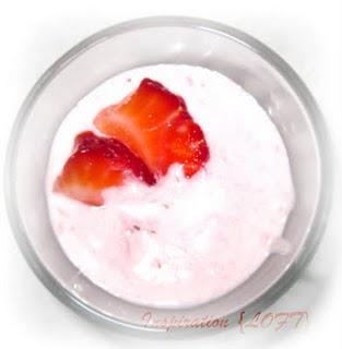 Easy Breezy strawberry mousse:)