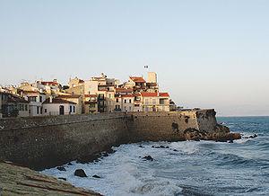 Bord de mer à Antibes - learn french in france