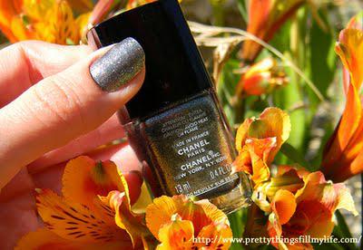 CHANEL Illusions D'Ombres in Graphite Review  and Swatches