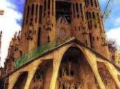 Antonio Gaudi: Organic Architecture