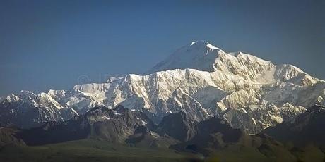 PHOTOGRAPHING ALASKA AND THE GRIZZLIES