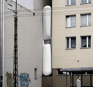 World's Narrowest House