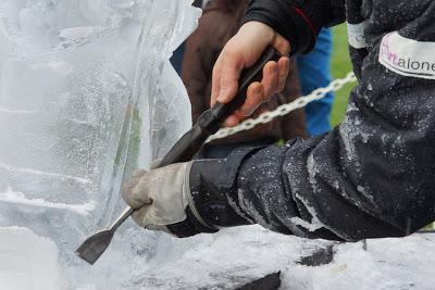 Ice sculpting in Docklands