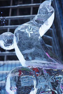 Ice sculpting in Docklands