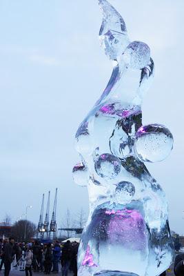 Ice sculpting in Docklands