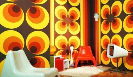 retro 70s living room wallpaper circle pattern brown orange yellow