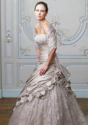 Wedding Dresses  Stuart on Awe Inspiring Wedding Gowns Cutting Edge Designer Ian Stuart S Latest
