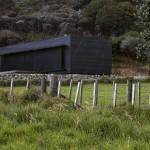Storm Cottage by Fearon Hay Architects