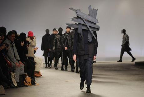 10 Interesting Pictures of London Fashion Week 2013