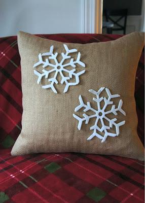 5 minute, $2 Holiday Pillow