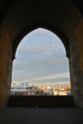 The Tower Tour: 'Quedarse a la luna de Valencia'