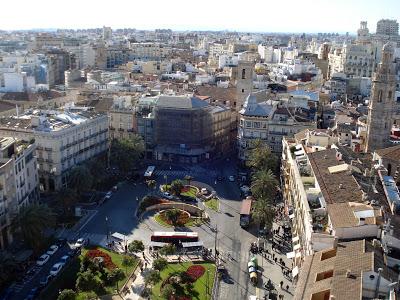 The Tower Tour: 'Quedarse a la luna de Valencia'