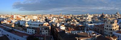 The Tower Tour: 'Quedarse a la luna de Valencia'