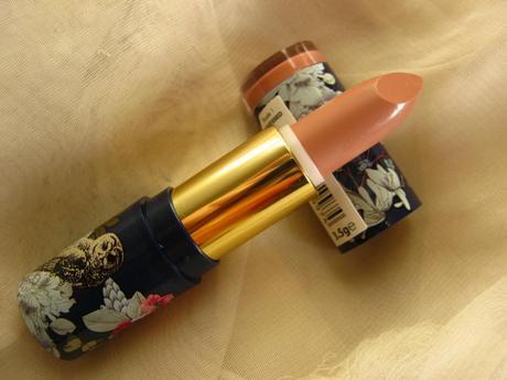 Accessorize Lipsticks in Love-struck and Obsessed